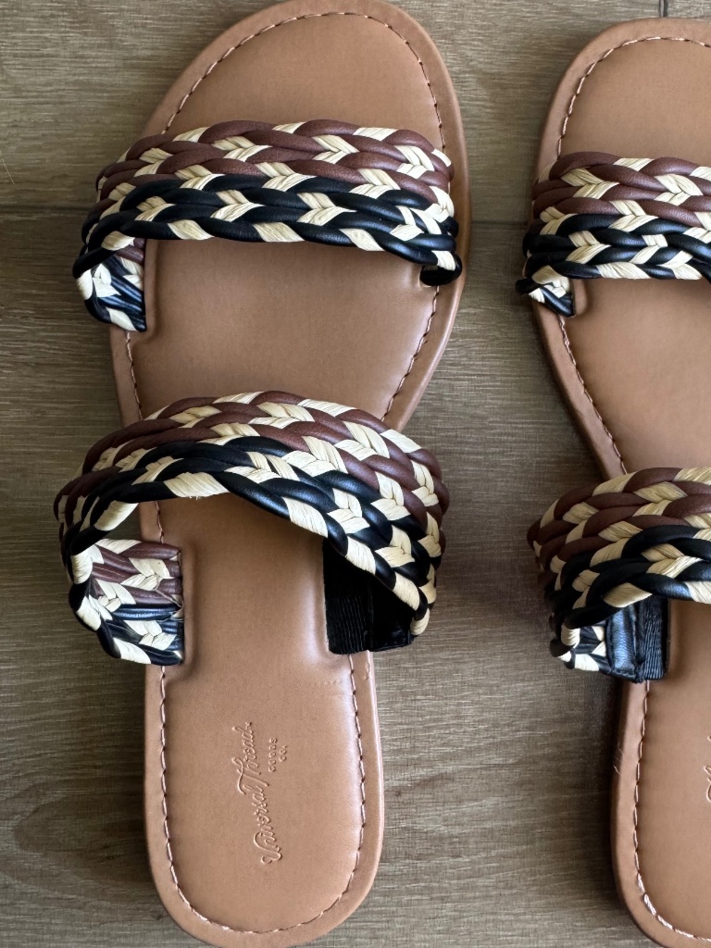Universal Threads Sandals
